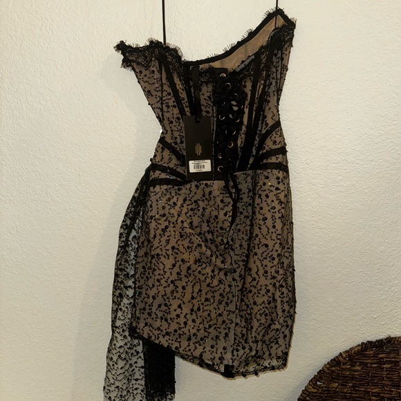 Heiress Beverly Hills Dress - Picture 8 of 10